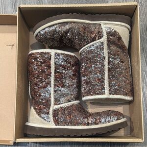 UGG Australia Classic Short Sparkles Champagne